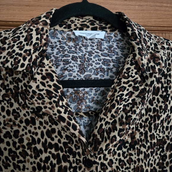 Beach Lunch Lounge Leopard Print Button Front Tie Front Blouse size SMALL - Picture 5 of 8